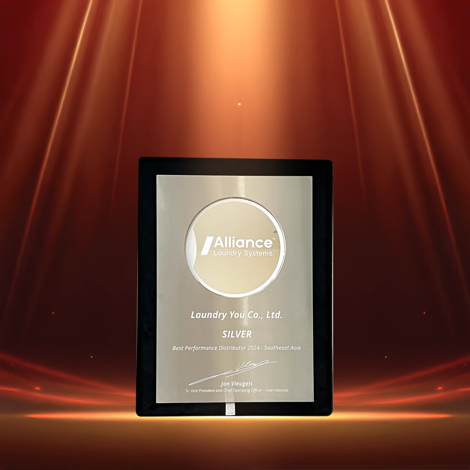 Alliance Laundry Systems Laundry You Co., Ltd. SILVER Best Performance Distributor 2024 - Southeast Asia